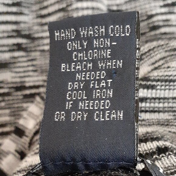 ARTISAN Slim Fit Turtleneck Sweater; Gray; Size Medium - Picture 5 of 5